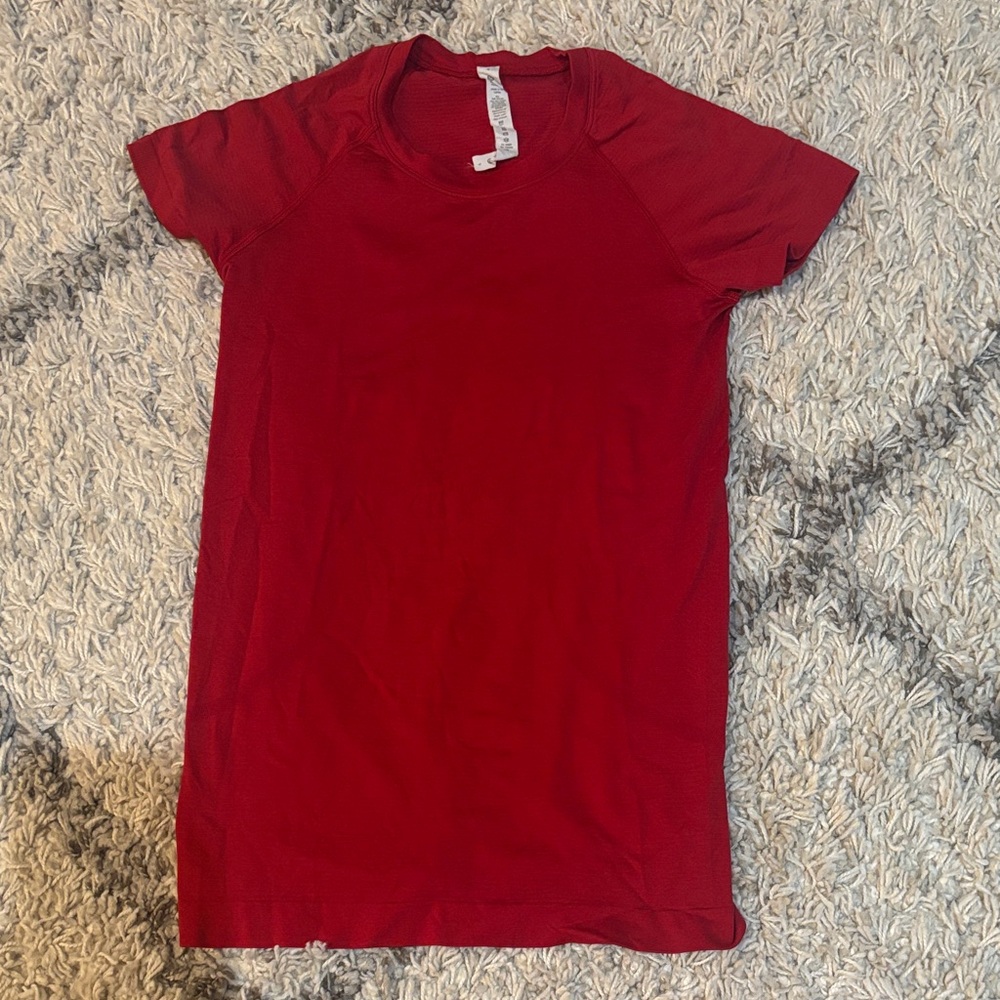 lululemon athletica Red Short Sleeve Tee